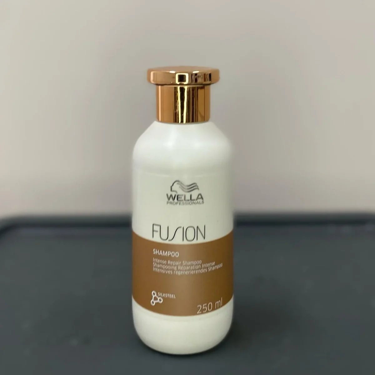 Wella Fusion Shampoo 250ml