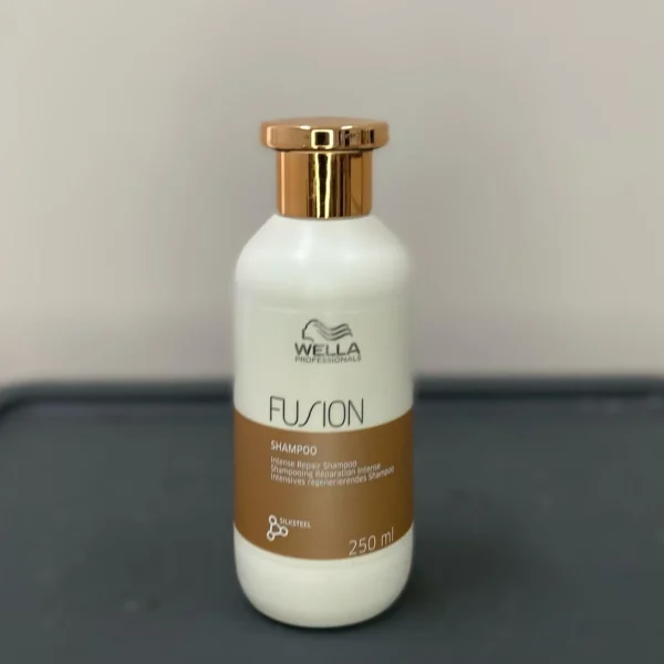 Wella Fusion Shampoo 250ml