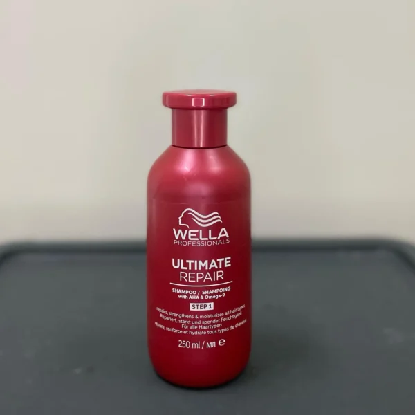 Wella Ultimate Repair Shampoo 250ml